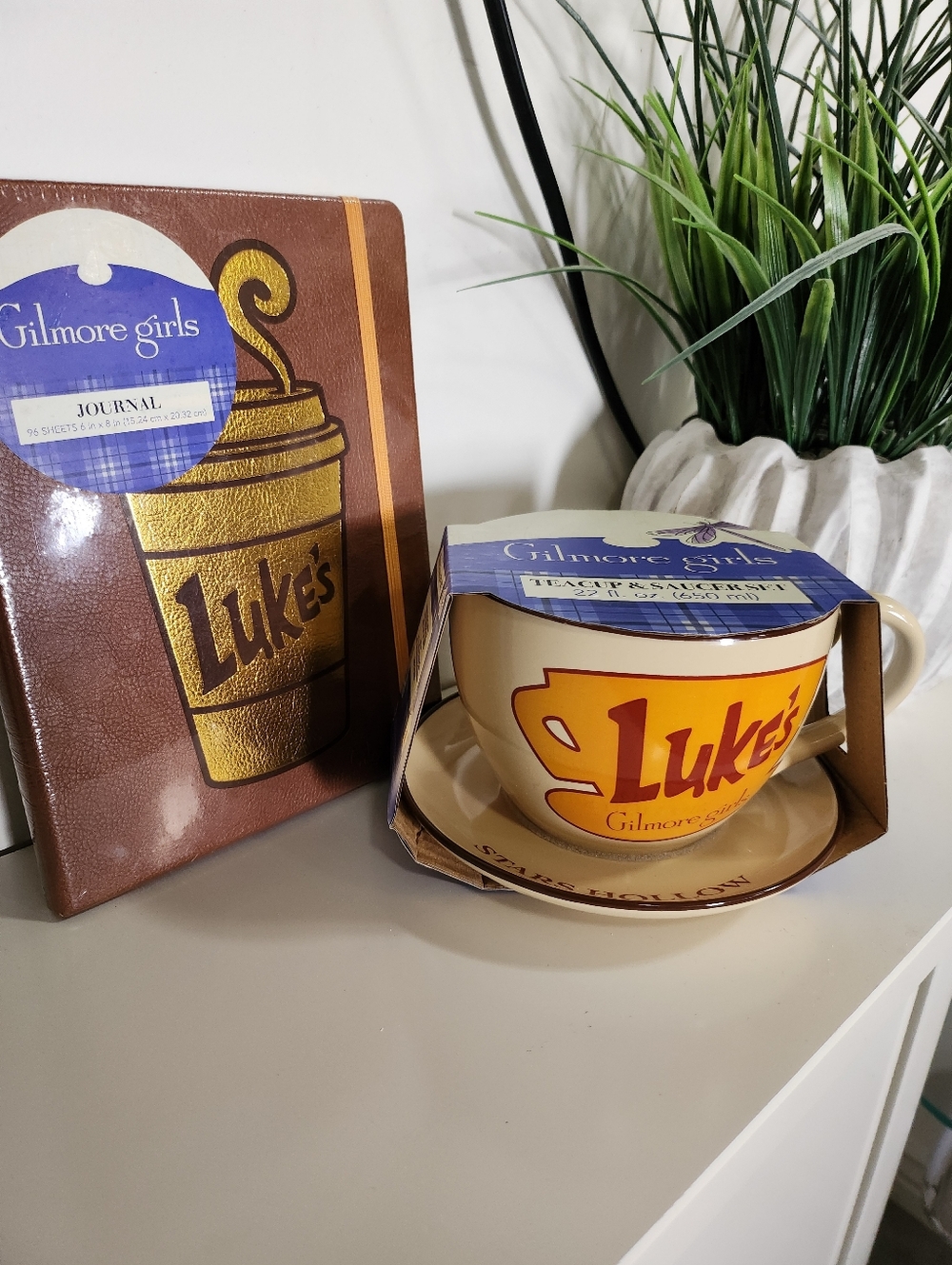 Gilmore Girls Oversized Mug And Notebook Set Lukes Diner